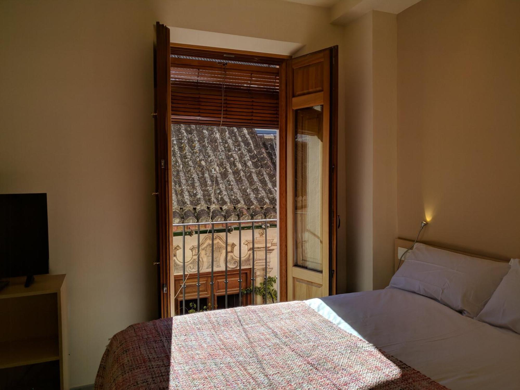 Hin17 Estudios Málaga Exteriör bild